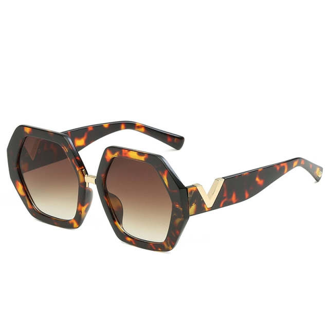 Fashion Women Polygonal Sunglasses Personality Ladies Eyewears UV400 Goggles V-leg Glasses