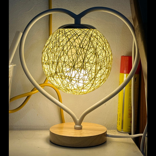 Table Lamp - Iron Heart Shape with Rattan Ball Shade Table Light Decorative Lamp Home Bedroom Bedside Romantic Decoration