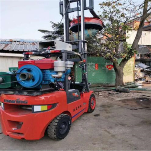 Lifting suction cup manufacturer and Tiju Aim reached a forklift lifting electromagnet cooperation