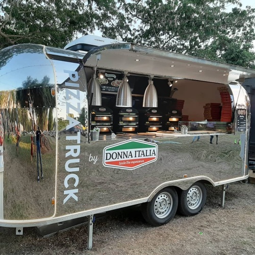 Pizza food trucks exported to European countries