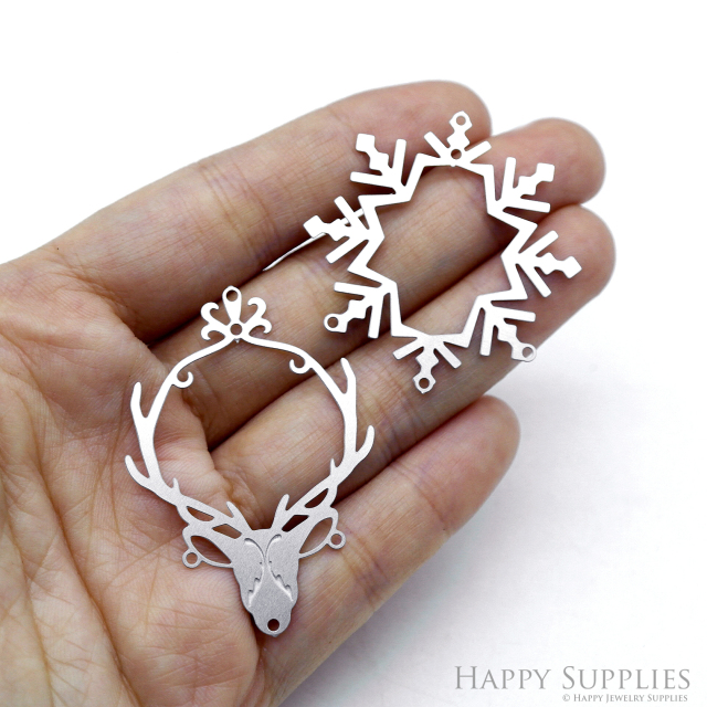 Corroded Stainless Steel Jewelry Charms, Reindeer Corroded Stainless Steel Earring Charms, Corroded Stainless Steel Silver Jewelry Pendants, Corroded Stainless Steel Silver Jewelry Findings, Corroded Stainless Steel Pendants Jewelry Wholesale (SSB830-A)