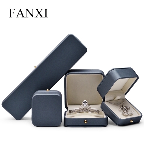 custom jewelry gift packaging box with logo
