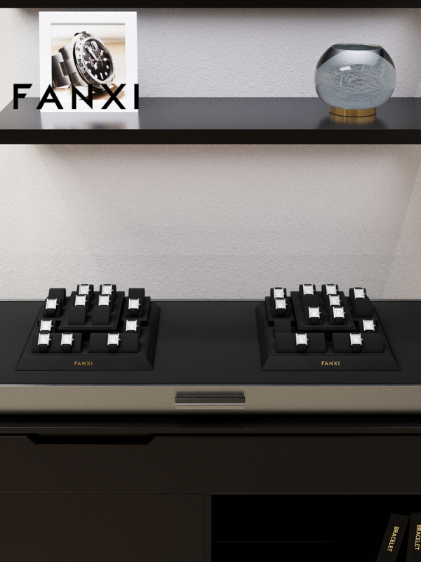FANXI high quality luxury black microfiber jewelry display stand