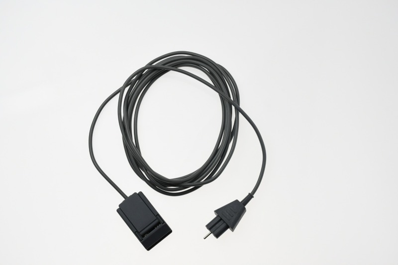 Reusable ESU grounding plate cable