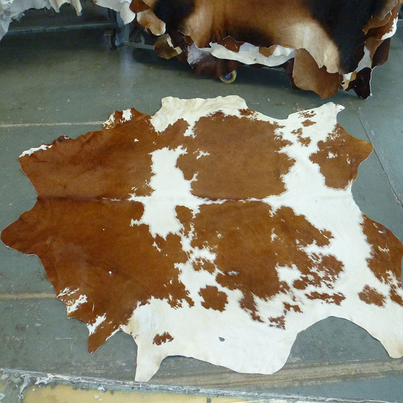 Wholesale white and brown hair on cowhides