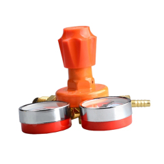 High Quality YR-71 Yamataoa Brass LPG Gas High Pressure Regulator With Pressure Gauge