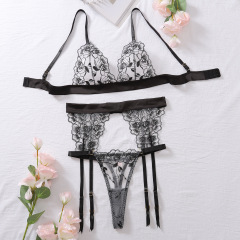 XZ3954L--New sexy set, floral embroidery, low-cut triangle cup, sexy see-through underwear three-piece set