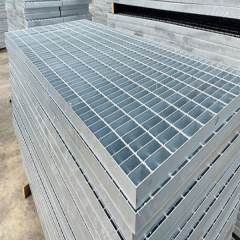 Steel grating for power plant