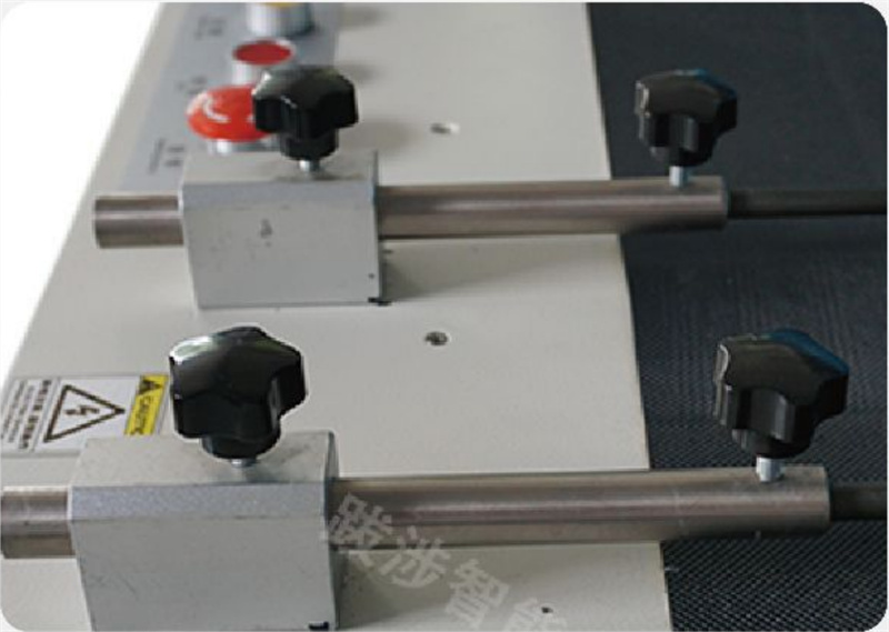 Automatic Top and Bottom Horizontal Bagging Sealing Labeling Machine For Carton