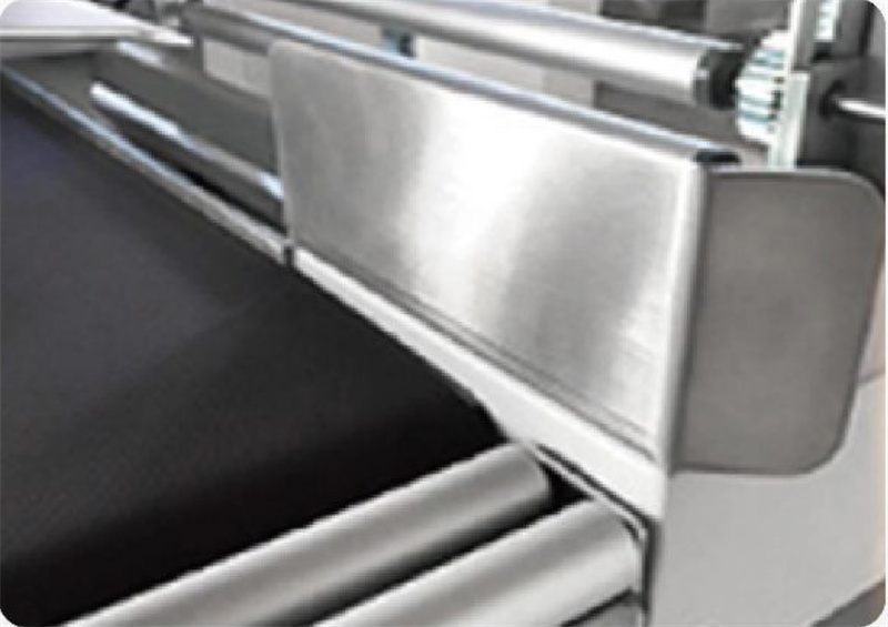 Automatic Top and Bottom Horizontal Bagging Sealing Labeling Machine For Carton