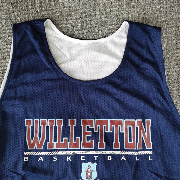 100% polyeter quick dry mesh reversible basketball jersey with team name and number