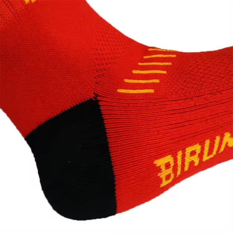 custom logo design men's basketball socks ribbed cotton spandex in Bizarre Sportswear.