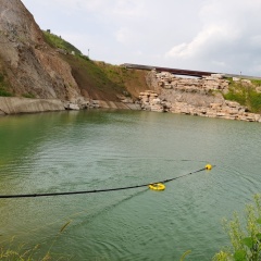 Reach and rescue telescopic rescue pole