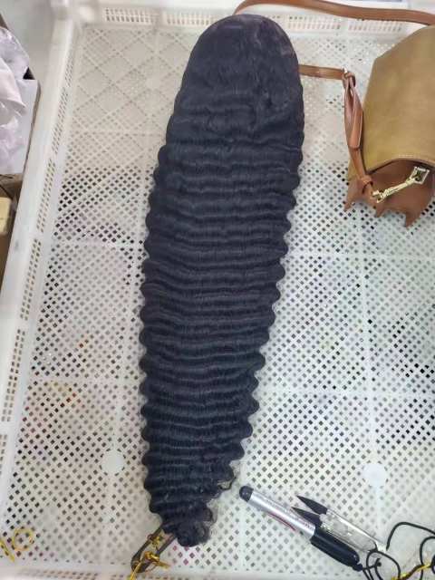 Beicapeni Deep Wave 13x4 Frontal Lace Wigs Made By Hair Bundles With Frontal 180%Density