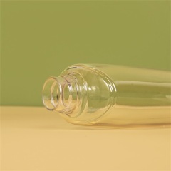 OEM ODM 250ml 8oz PET Plastic Shampoo Shower Gel Bottle Flip Cap Bottle with Hanging Hook Portable Cosmetic Packaging