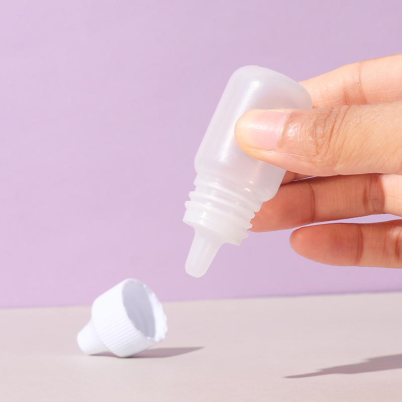 Mini 12ml squeezable plastic eye-drop bottle custom skincare packaging