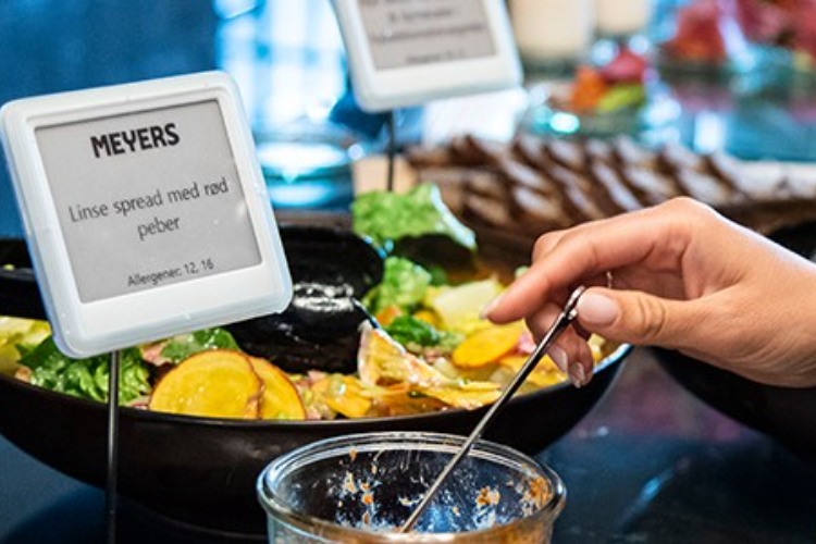The digitalization of catering industry is unstoppable,and the e-paper display boosts the technological change of the industry