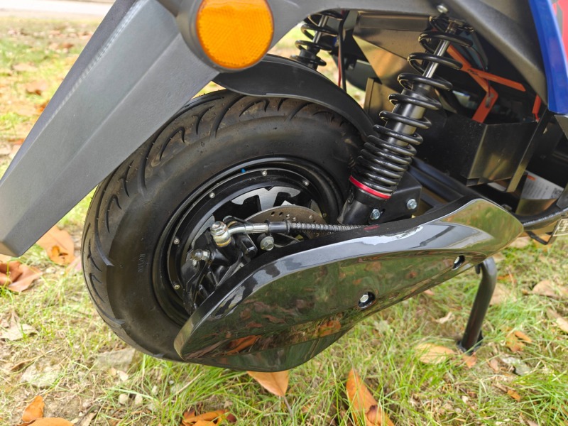 2024 New Fashion Two-Wheel Electric Scooter, Affordable and High Quality