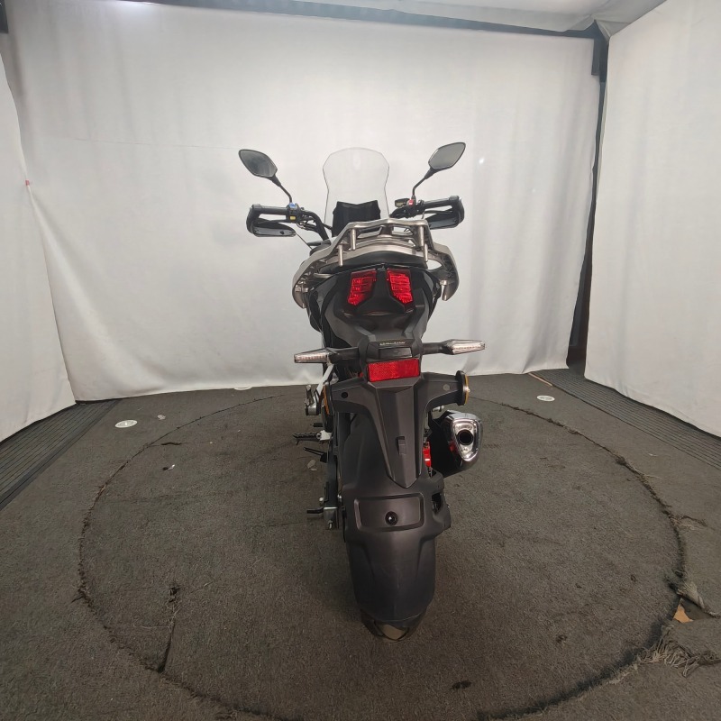 Factory Direct Supply of Sporty 300cc Gasoline Racing Motorcycles