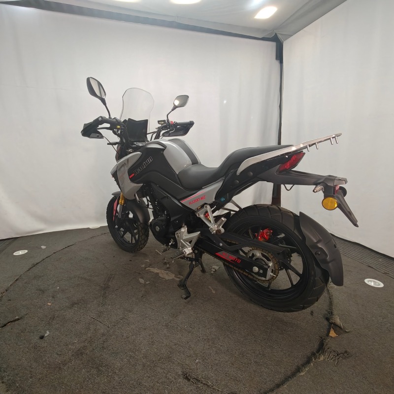 Factory Direct Supply of Sporty 300cc Gasoline Racing Motorcycles