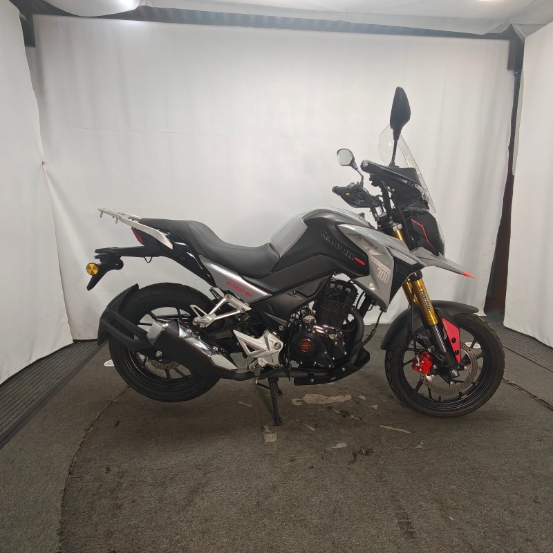 Factory Direct Supply of Sporty 300cc Gasoline Racing Motorcycles