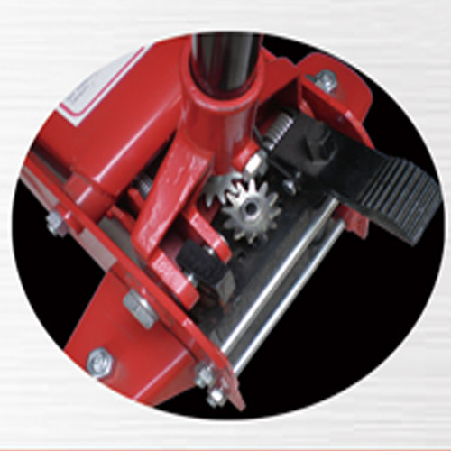 3T, 35kg,135-500mm, hydraulic floor jack with 3000kg lifting capacity