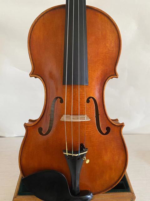 4/4 size violin Stradi Model 1715 European tone wood  flamed maple back