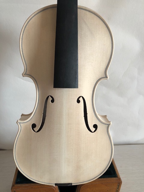 Master 4/4 Violin Guarneri model unvarnished in white solid flamed maple back old spruce top hand carved