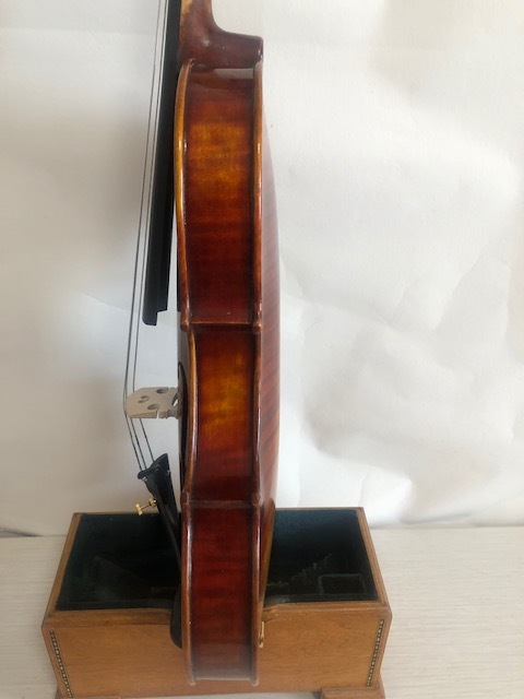 7/8 size  Violin solid  flamed maple back spruce top hand made nice sound