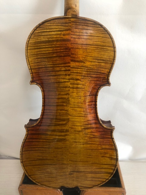Master 4/4 Violin Amati model antique style solid  flamed maple back spruce top hand made nice sound