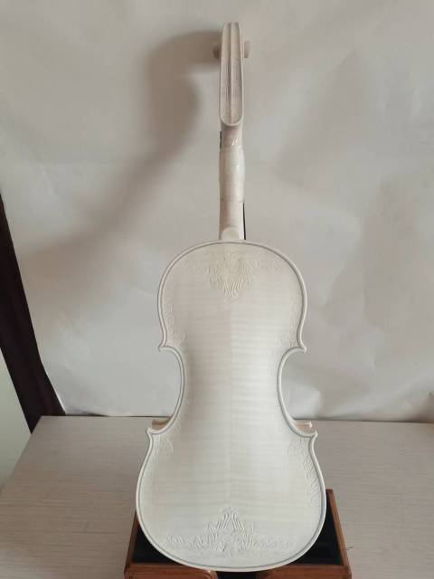 Master 4/4 Violin unvarnished in white solid flamed maple back old spruce top hand carved