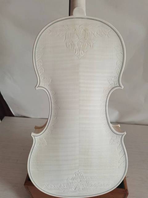 Master 4/4 Violin unvarnished in white solid flamed maple back old spruce top hand carved