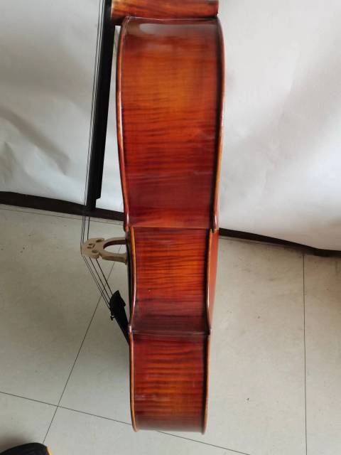 4/4 size cello Solid flamed maple back spruce top hand made nice sound