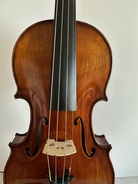 4/4 Violin Solid Guarneri model maple back old spruce top tortoise cracks hand varnished nice sound