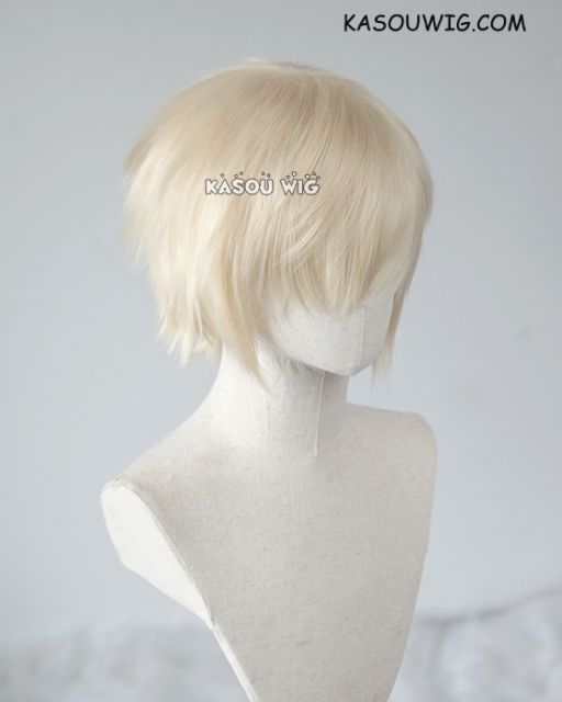 S-1 / SP17 >>31cm / 12.2"  short light cream blonde layered wig, easy to style,Hiperlon fiber
