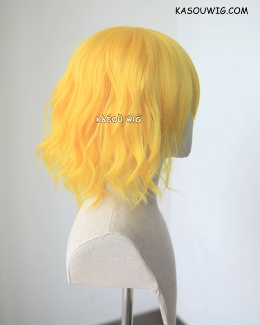 S-4 / SP35 bright yellow blonde loose beach waves lolita . harajuku wig with bangs 35cm