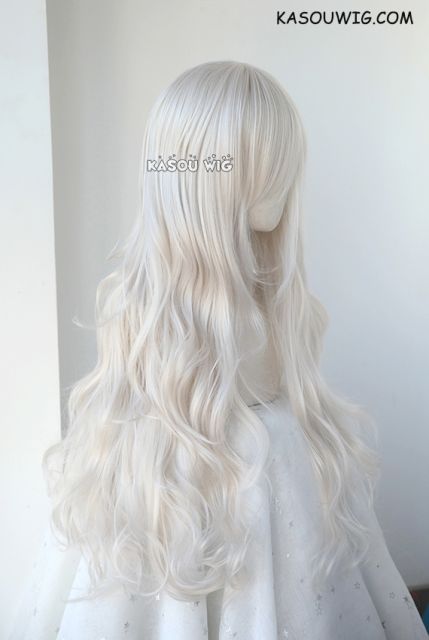 L-3 / SP05 pearl white long layers loose waves cosplay wig