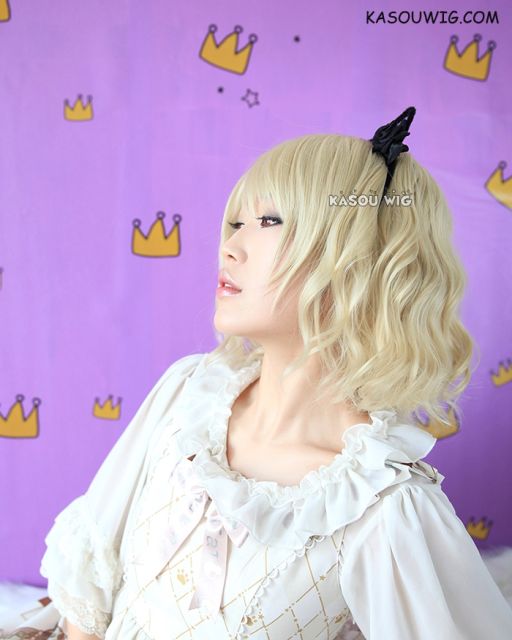 S-4 / KA009 Beach Blonde loose beach waves lolita . harajuku wig with bangs .35cm .