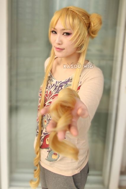 Sailor Moon Tsukino Usagi golden blonde cosplay wig 100 cm long curly tails with pre styled buns