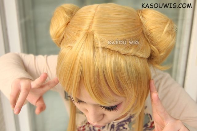 Sailor Moon Tsukino Usagi golden blonde cosplay wig 100 cm long curly tails with pre styled buns