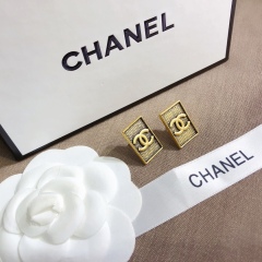 High Quality Fashion Earring 01620