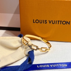 High Quality Fashion Bracelet 01296