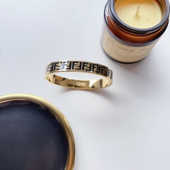 High Quality Fashion Bracelet 01402