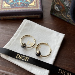 High Quality Fashion Earring 01745