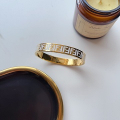 High Quality Fashion Bracelet 01402