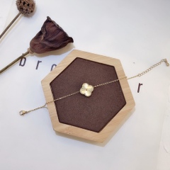 High Quality Fashion Bracelet 01011