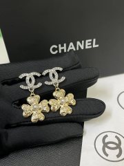High Quality Fashion Earring 011049