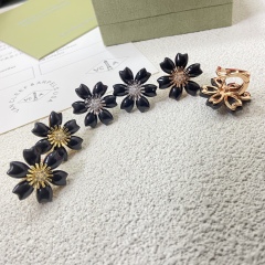High Quality Fashion Earrings 03131013