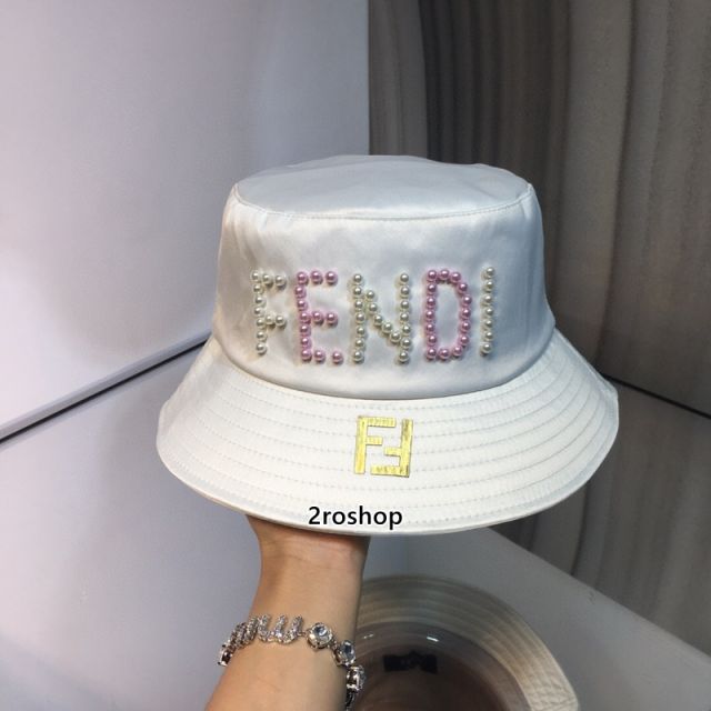 FENDI 모자