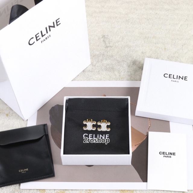 CELINE 피어싱